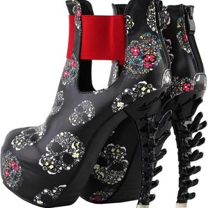 Skull & Bones Collection